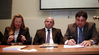 No-Dia-do-adv-diretoria-_OAB-_reinaugura-_auditrio-_homenageia_-ex-presidente-_da-_instituio_2