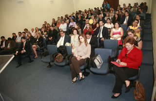 No-Dia-do-adv-diretoria-_OAB-_reinaugura-_auditrio-_homenageia_-ex-presidente-_da-_instituio_6